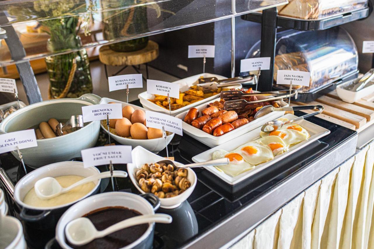 Hotel Ivando - K&S Дрвеник Экстерьер фото